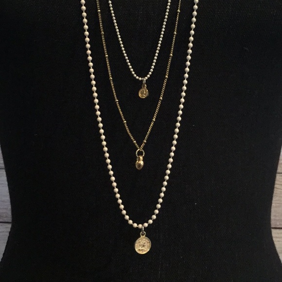 3 Layered Necklace - Picture 2 of 2